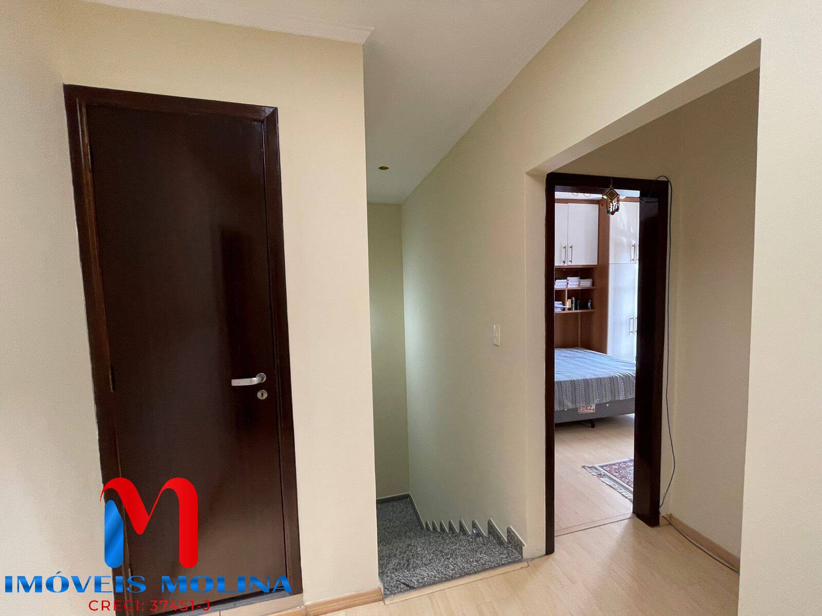 Casa à venda com 3 quartos, 210m² - Foto 8