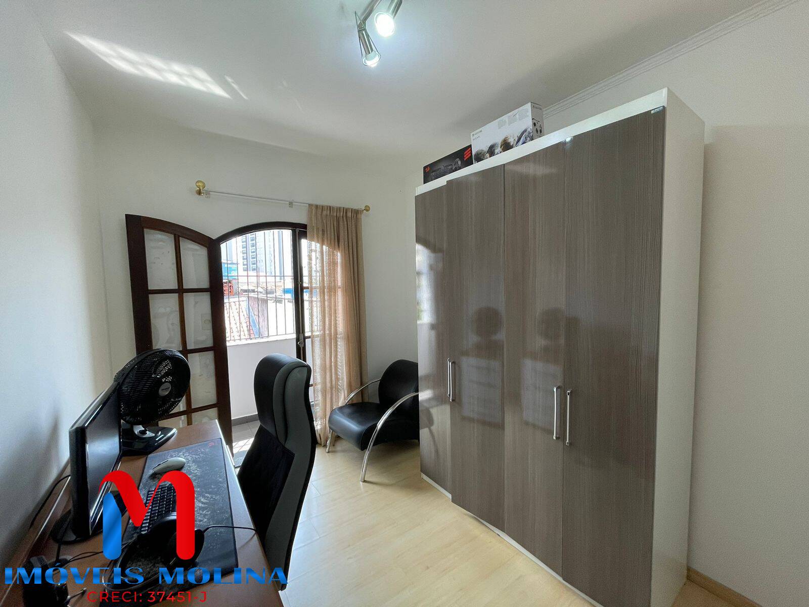 Casa à venda com 3 quartos, 210m² - Foto 16