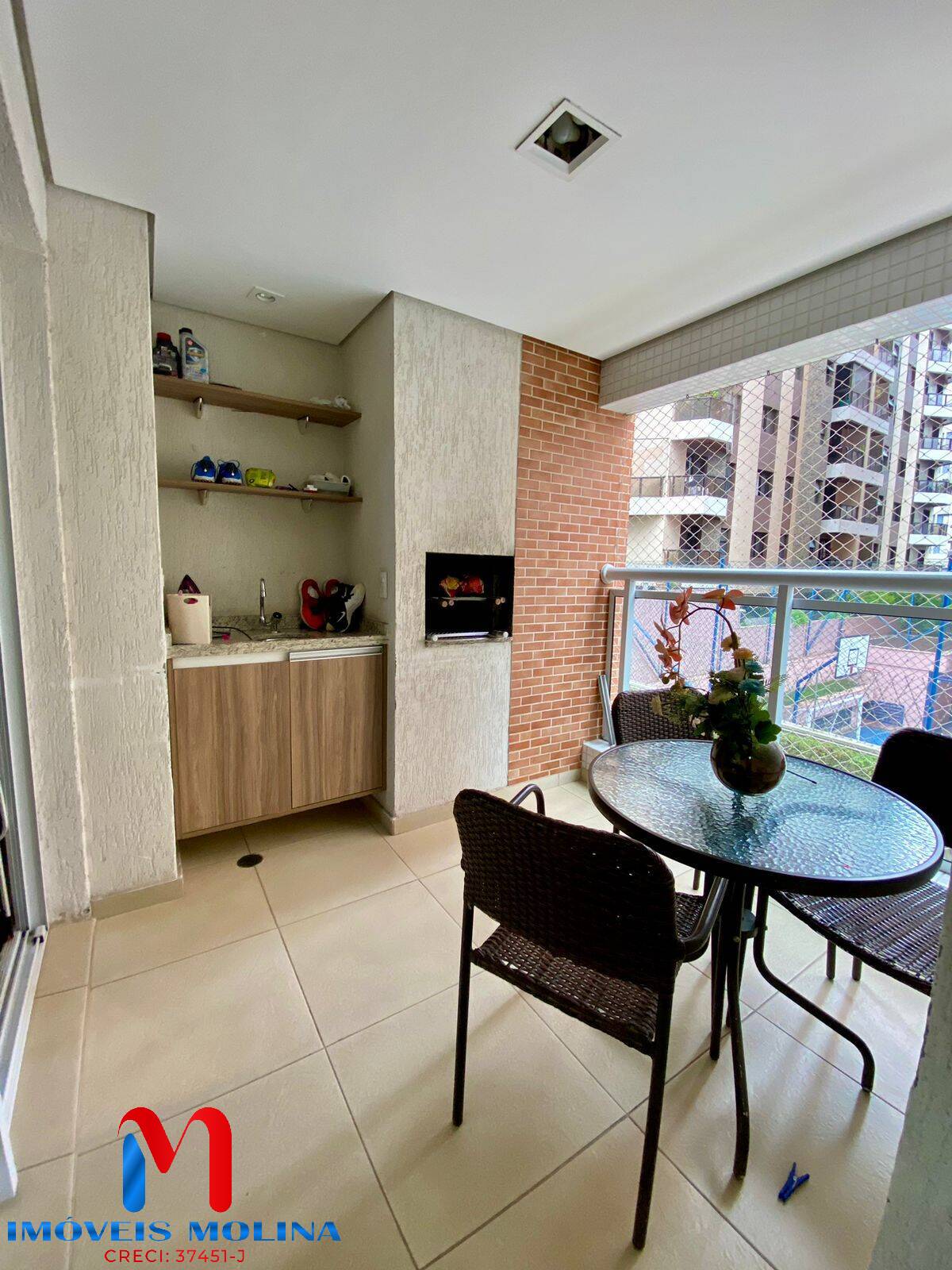 Apartamento à venda com 3 quartos, 107m² - Foto 1