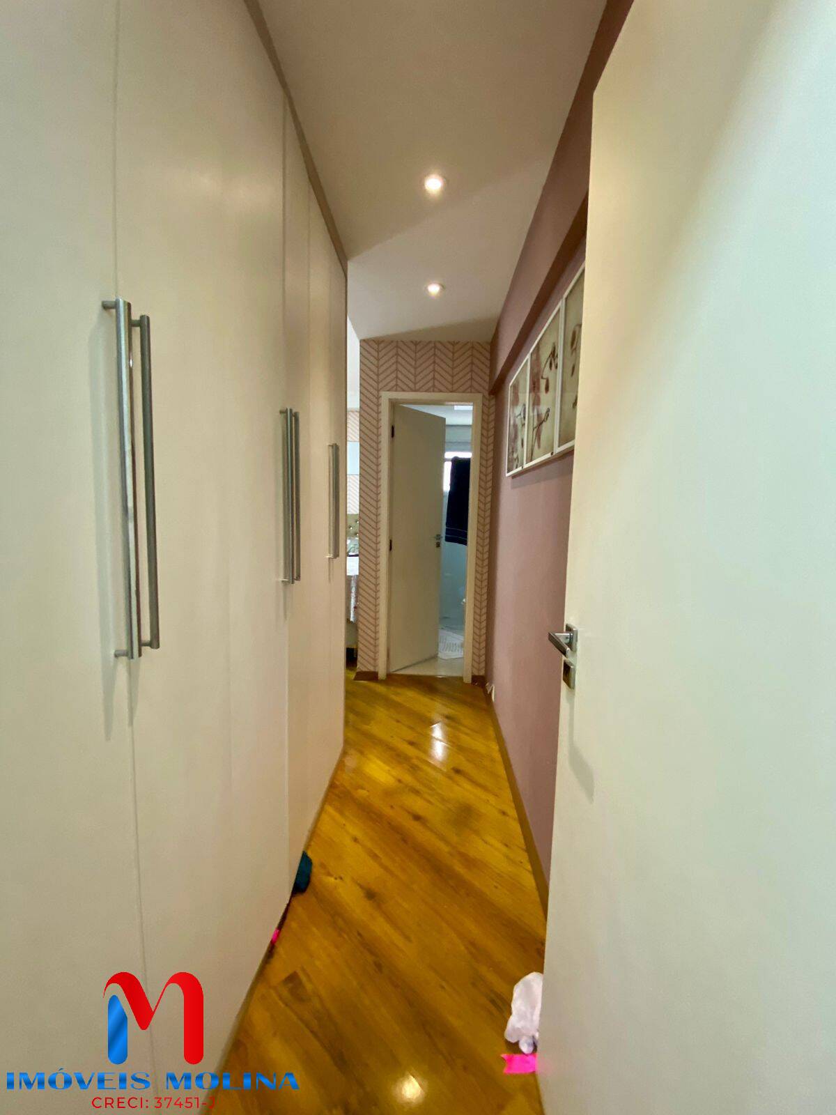 Apartamento à venda com 3 quartos, 107m² - Foto 18