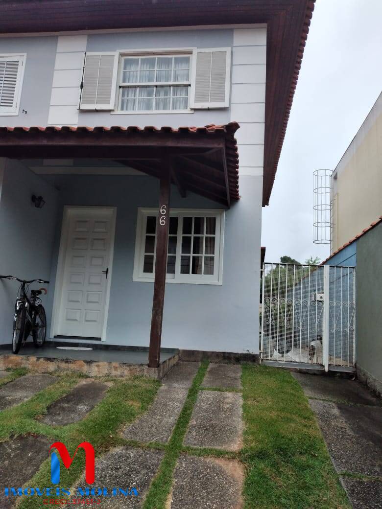 Casa à venda com 4 quartos, 150m² - Foto 1