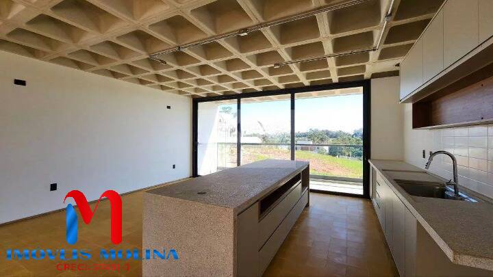 Casa à venda e aluguel com 3 quartos, 365m² - Foto 9