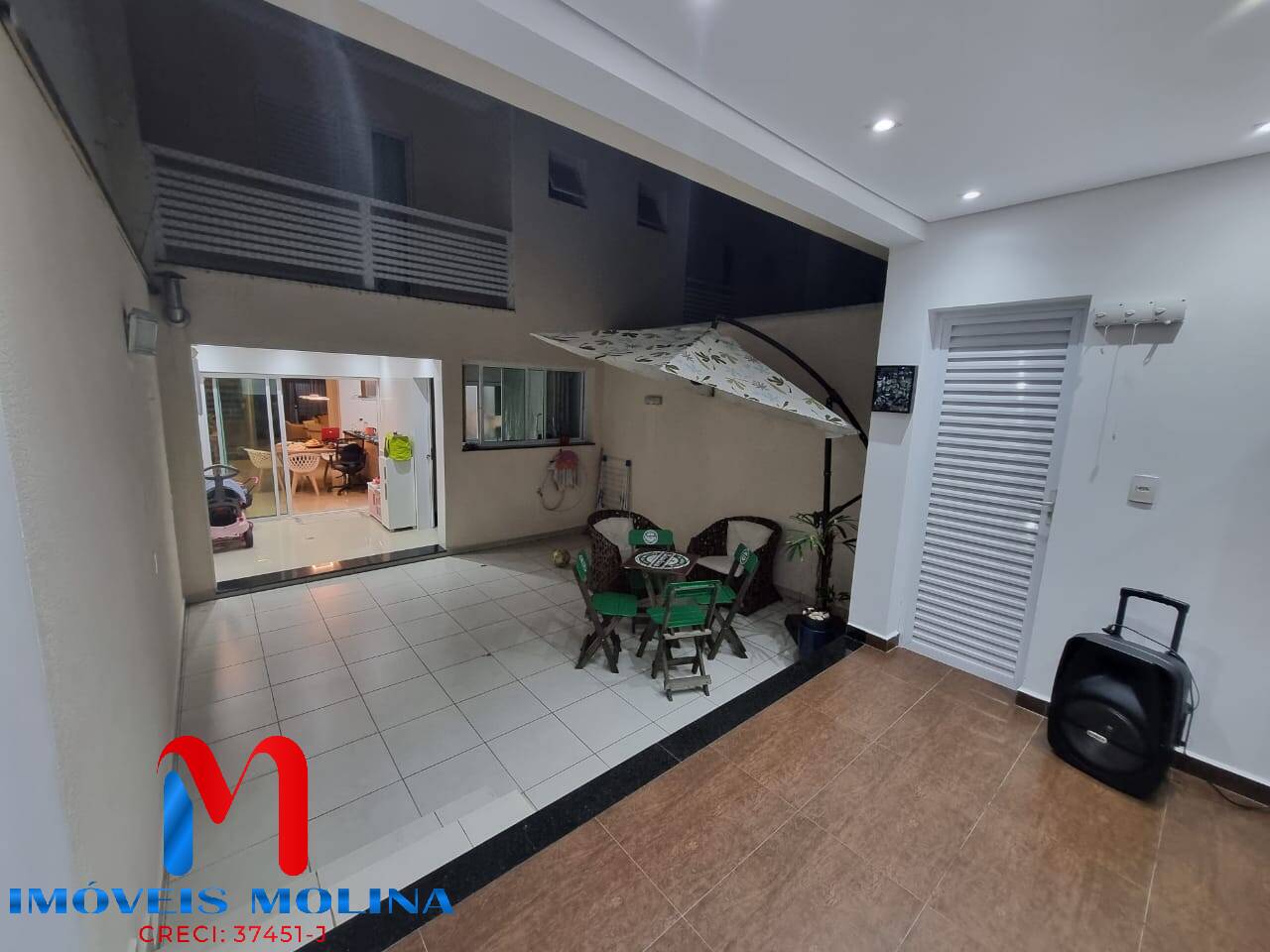 Casa à venda com 3 quartos, 120m² - Foto 4