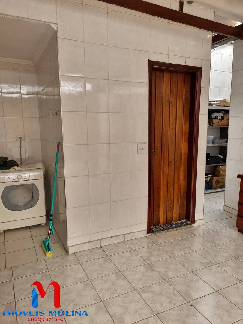 Casa à venda com 2 quartos, 170m² - Foto 12