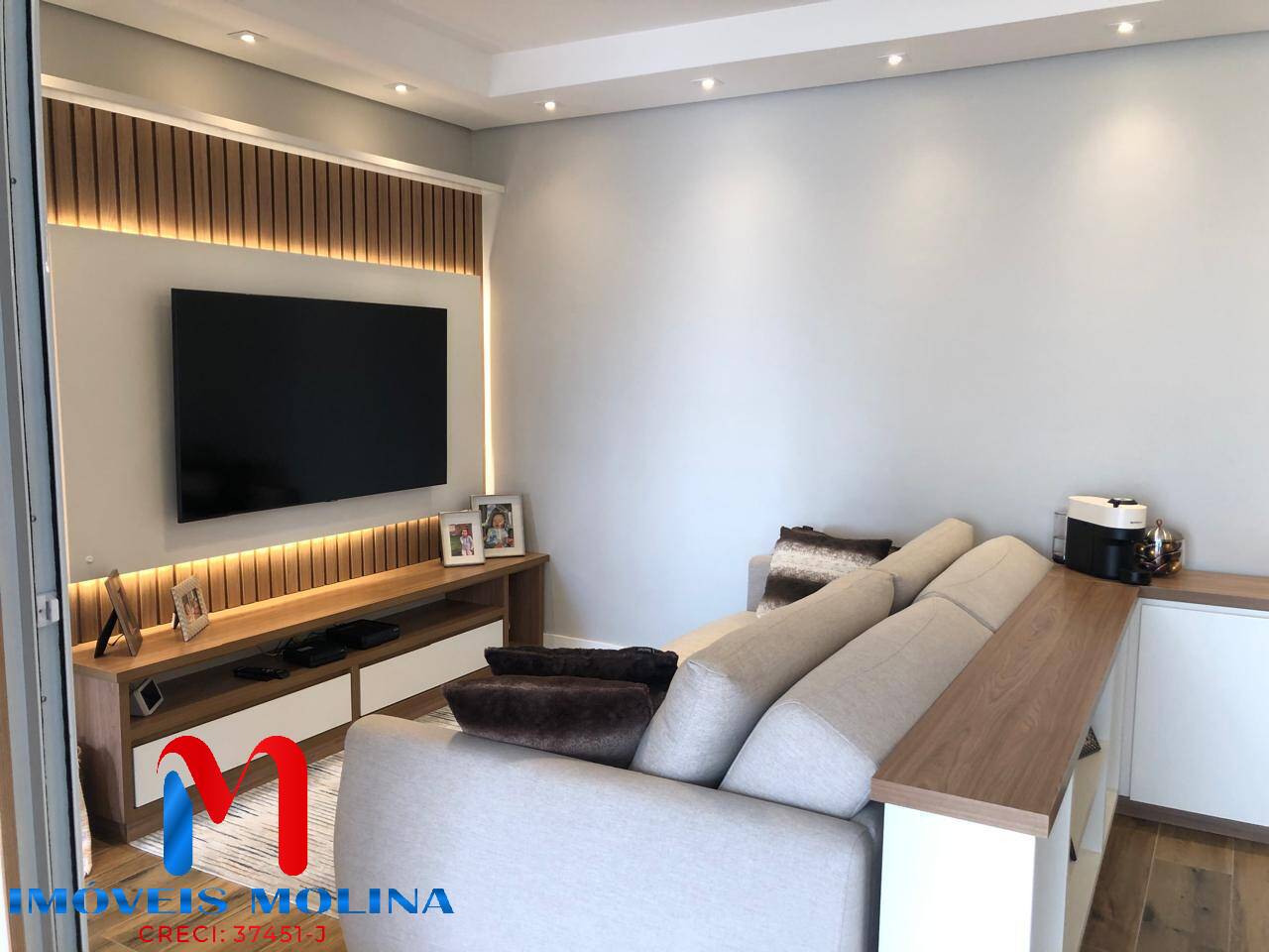 Apartamento à venda com 2 quartos, 83m² - Foto 3