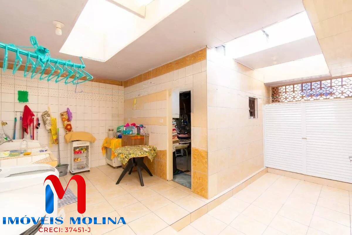 Sobrado à venda com 5 quartos, 309m² - Foto 45