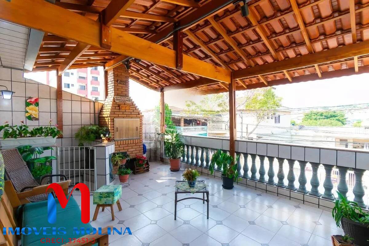 Sobrado à venda com 5 quartos, 309m² - Foto 1