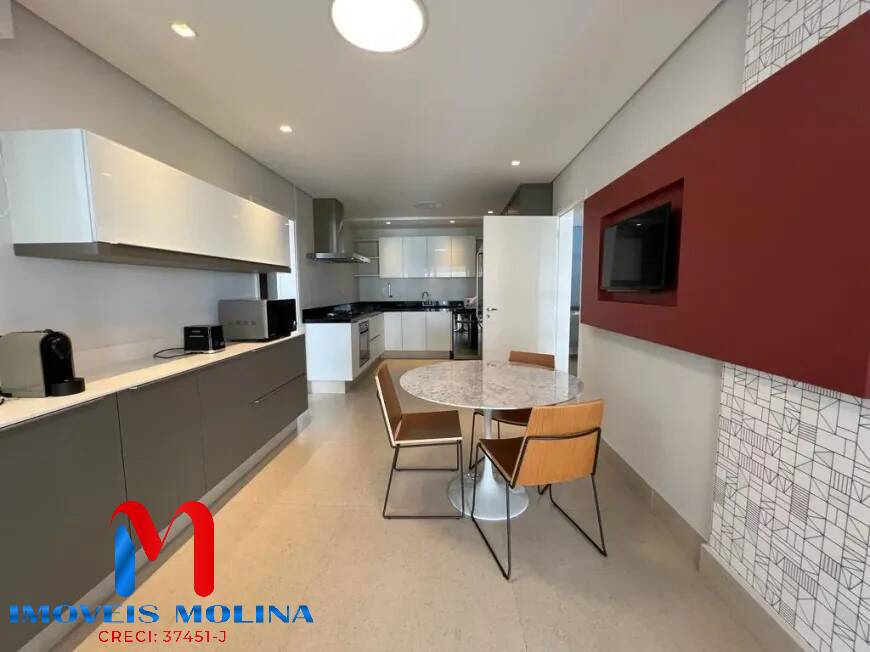 Apartamento para alugar com 4 quartos, 234m² - Foto 5