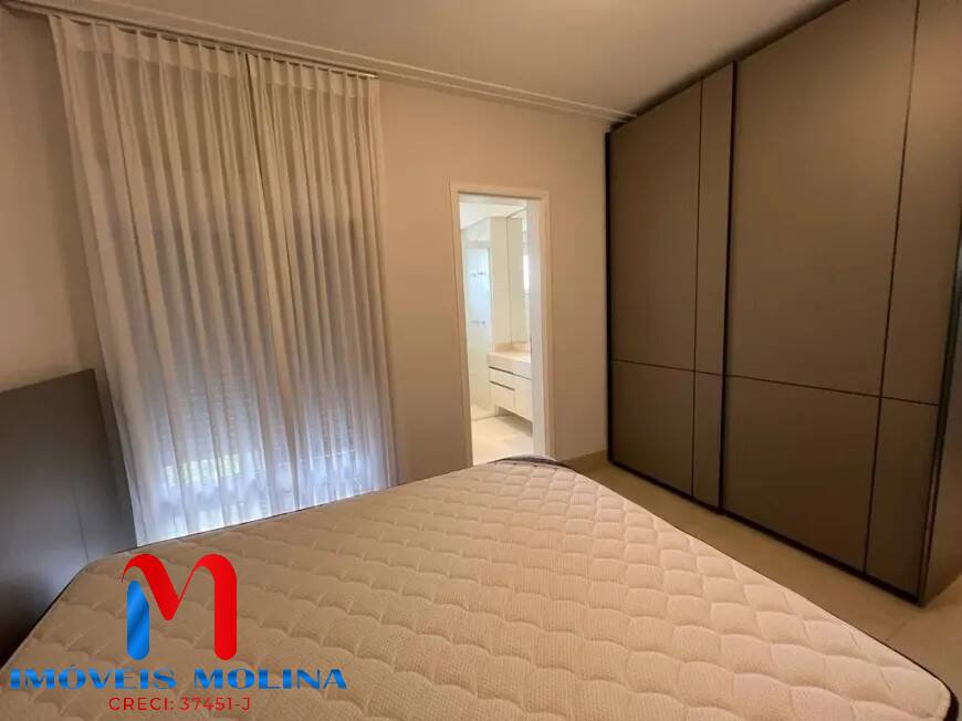 Apartamento para alugar com 4 quartos, 234m² - Foto 9