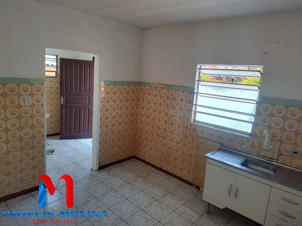 Casa à venda com 1 quarto, 280m² - Foto 1