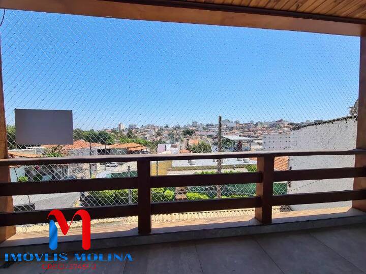 Casa à venda com 4 quartos, 358m² - Foto 2