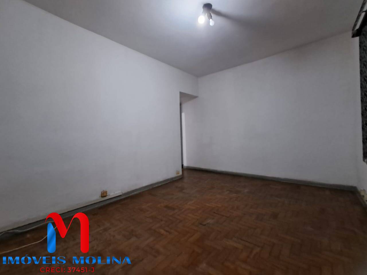 Sobrado à venda e aluguel com 3 quartos, 150m² - Foto 4