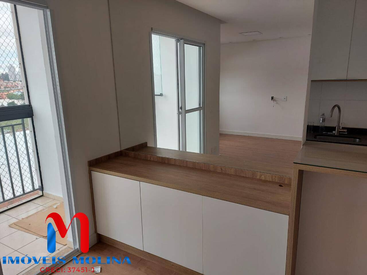 Apartamento à venda com 3 quartos, 72m² - Foto 2