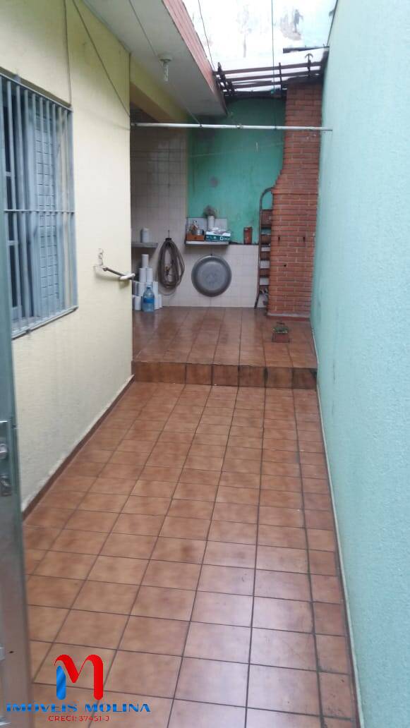 Sobrado à venda com 2 quartos, 196m² - Foto 2