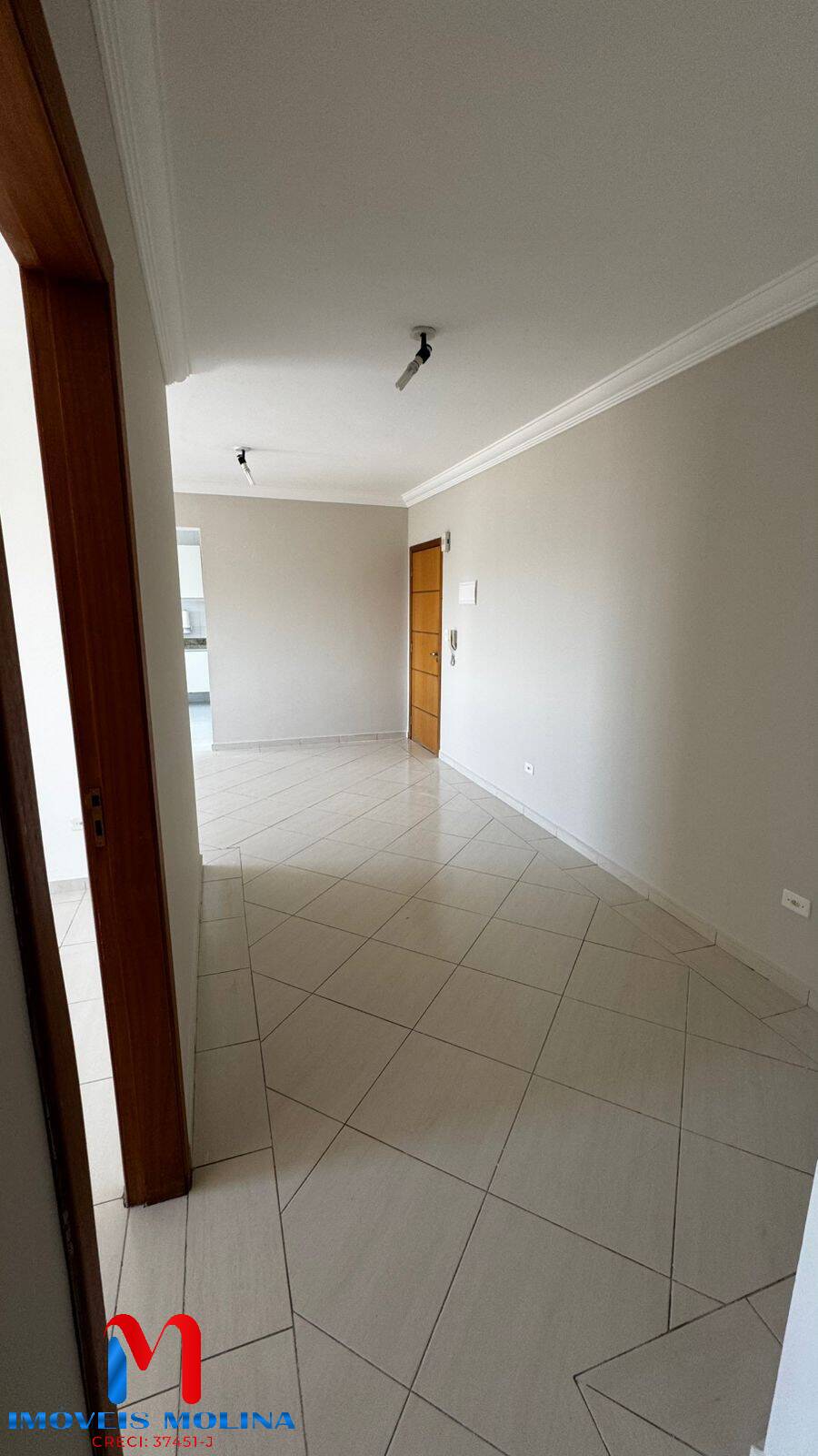 Apartamento à venda com 3 quartos, 81m² - Foto 3