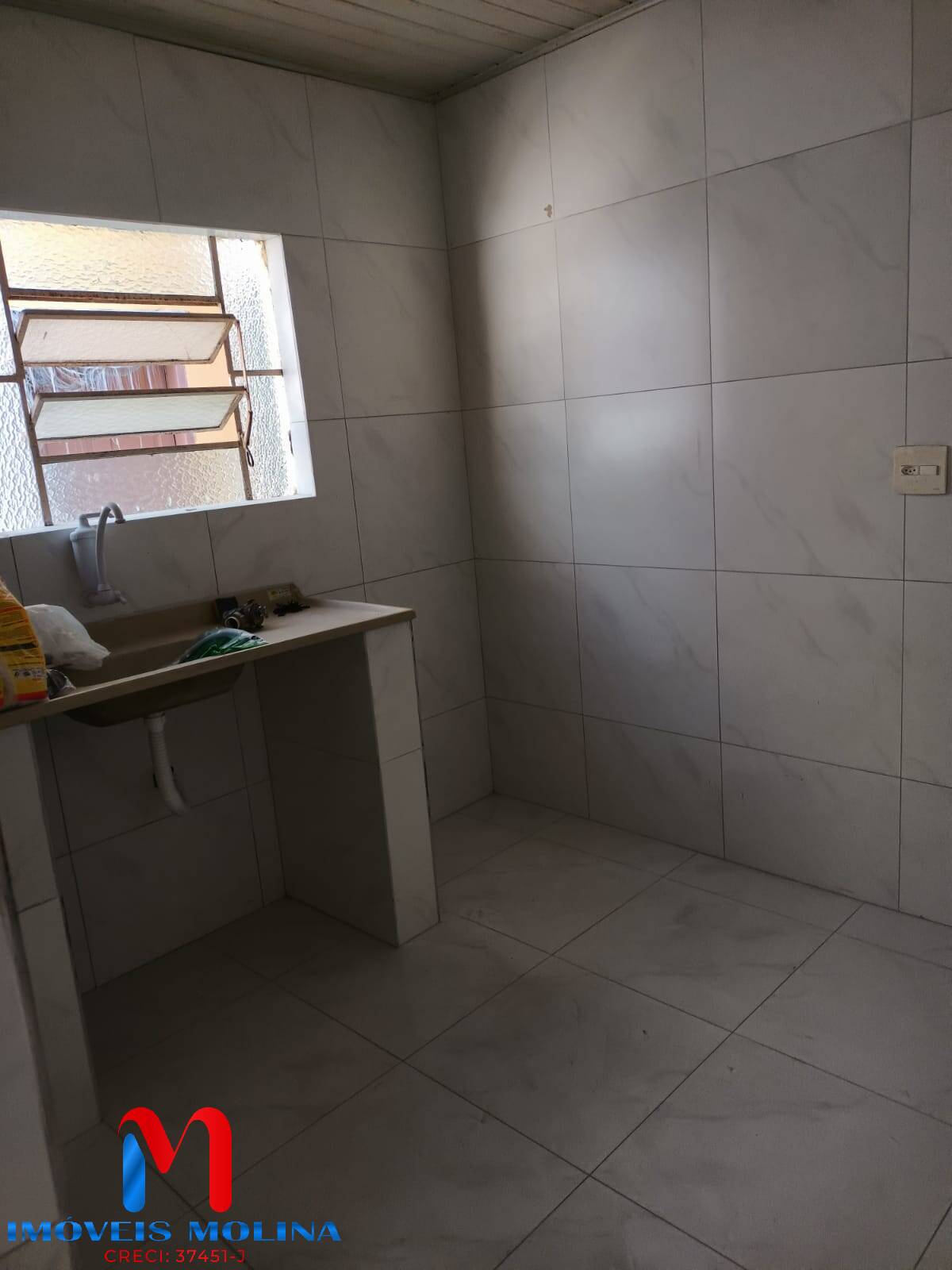 Casa para alugar com 1 quarto, 90m² - Foto 11