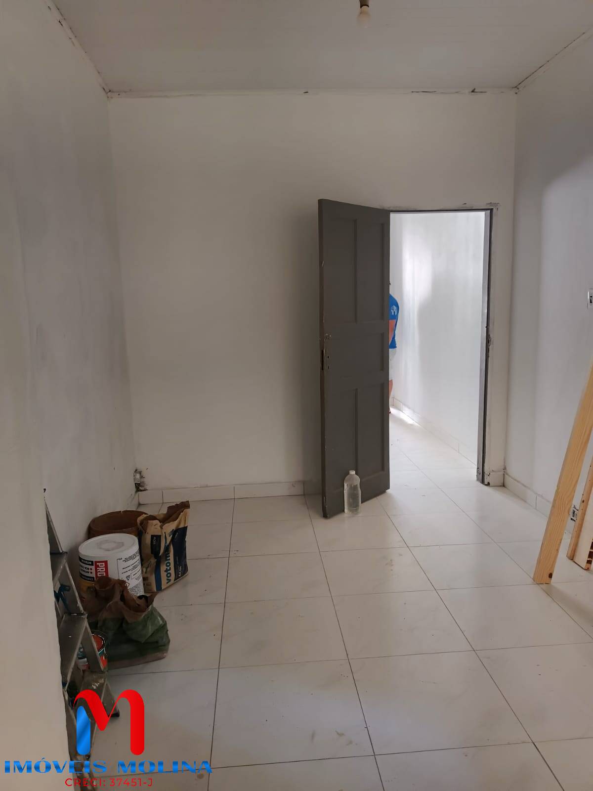 Casa para alugar com 1 quarto, 90m² - Foto 9