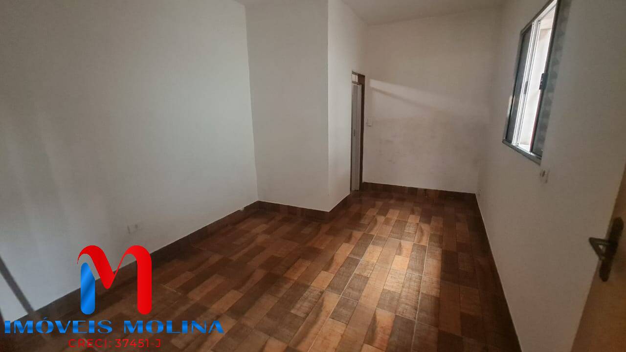 Casa à venda com 3 quartos, 55m² - Foto 5