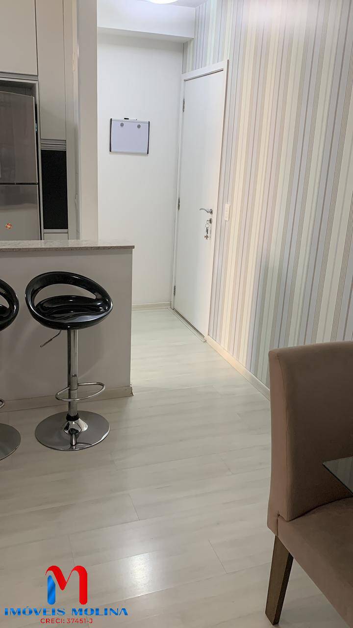 Apartamento à venda com 2 quartos, 63m² - Foto 8