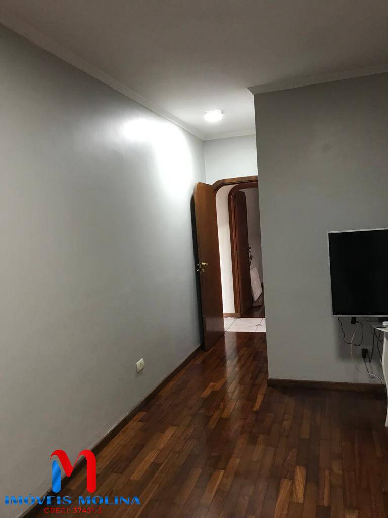 Apartamento à venda com 3 quartos, 190m² - Foto 4