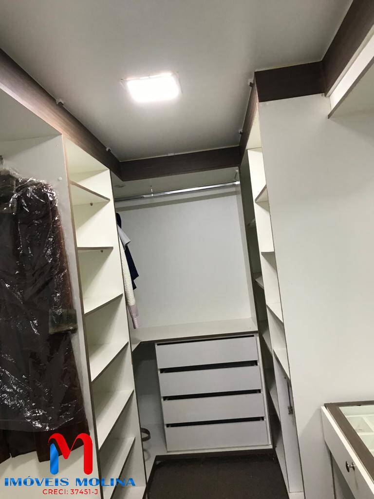 Apartamento à venda com 3 quartos, 190m² - Foto 10