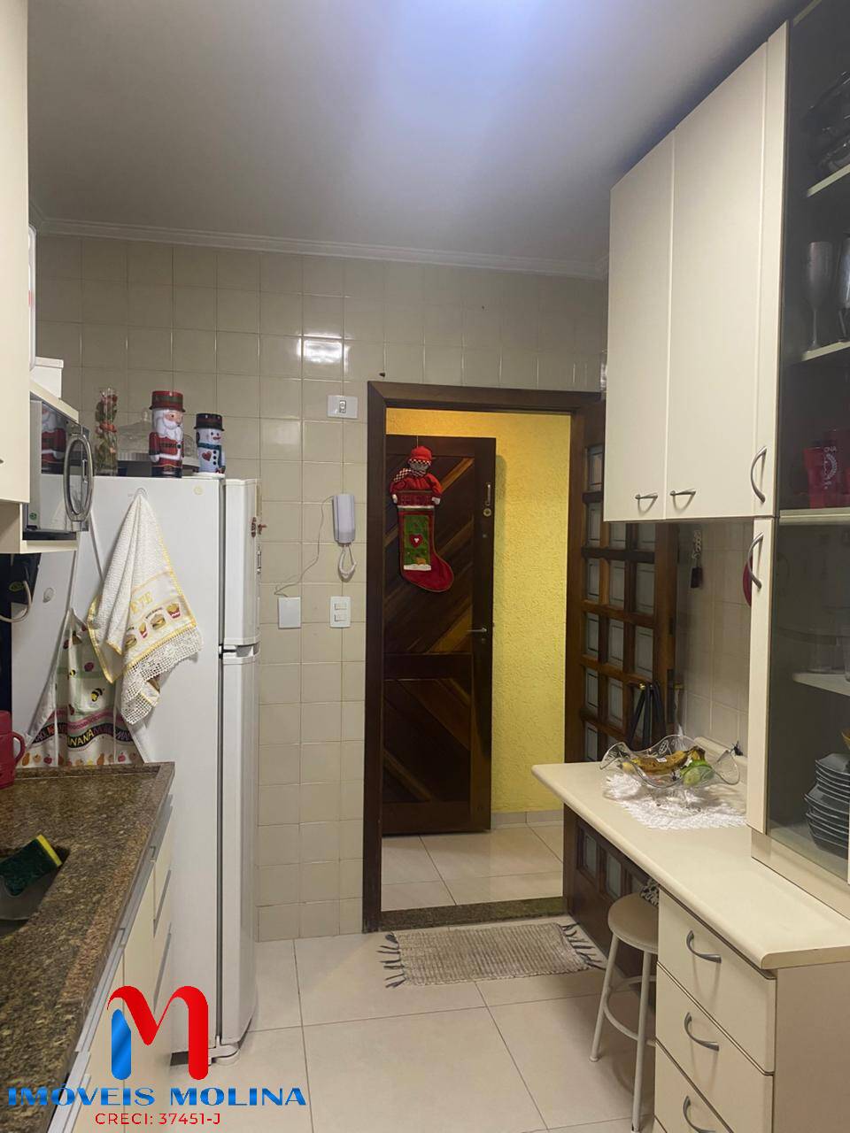 Apartamento à venda com 2 quartos, 69m² - Foto 3