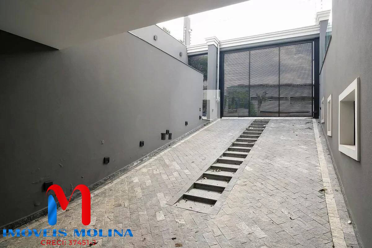 Sobrado à venda com 7 quartos, 607m² - Foto 14