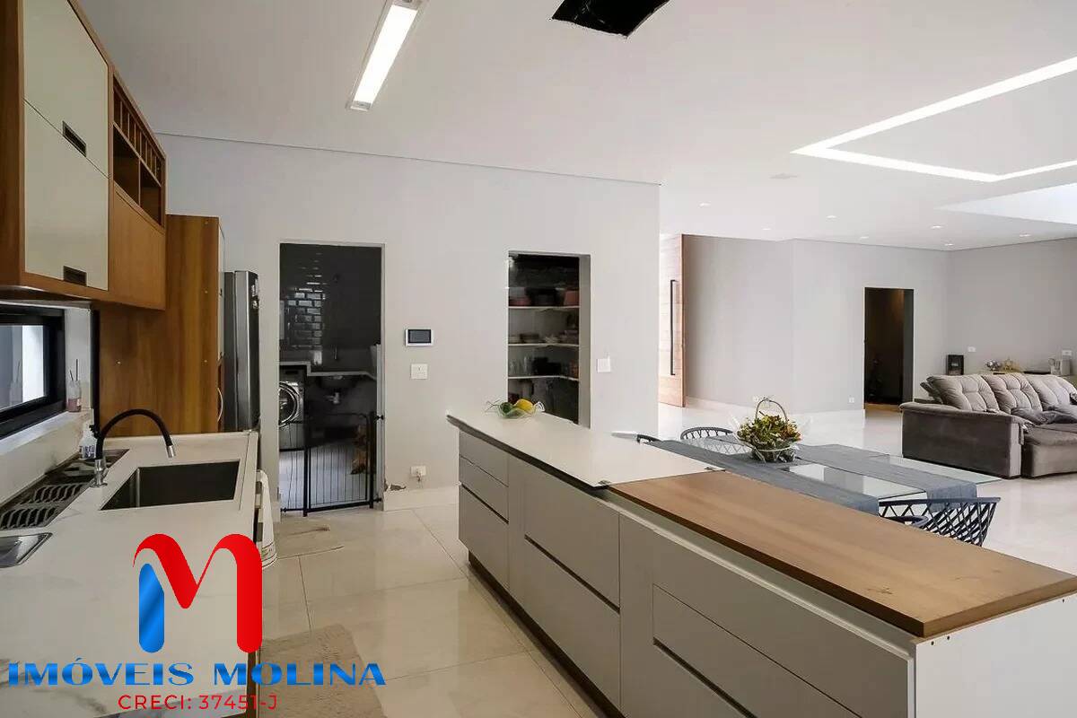 Sobrado à venda com 7 quartos, 607m² - Foto 24