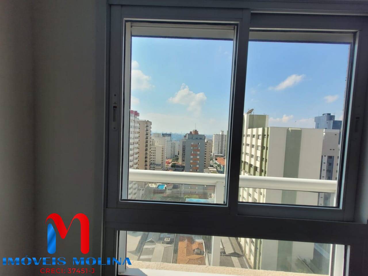 Apartamento à venda com 2 quartos, 70m² - Foto 14