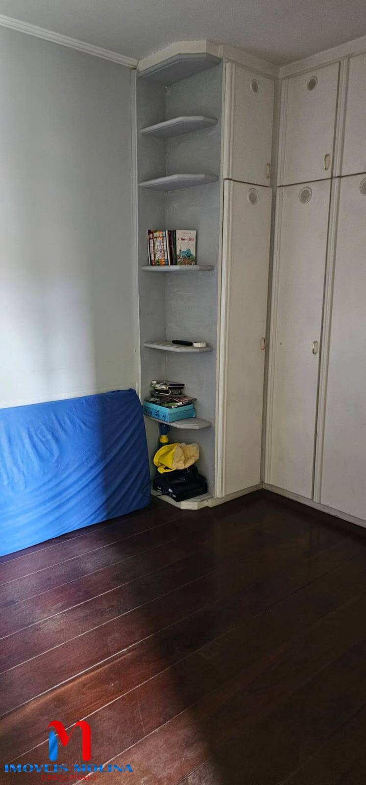 Casa à venda com 4 quartos, 200m² - Foto 17