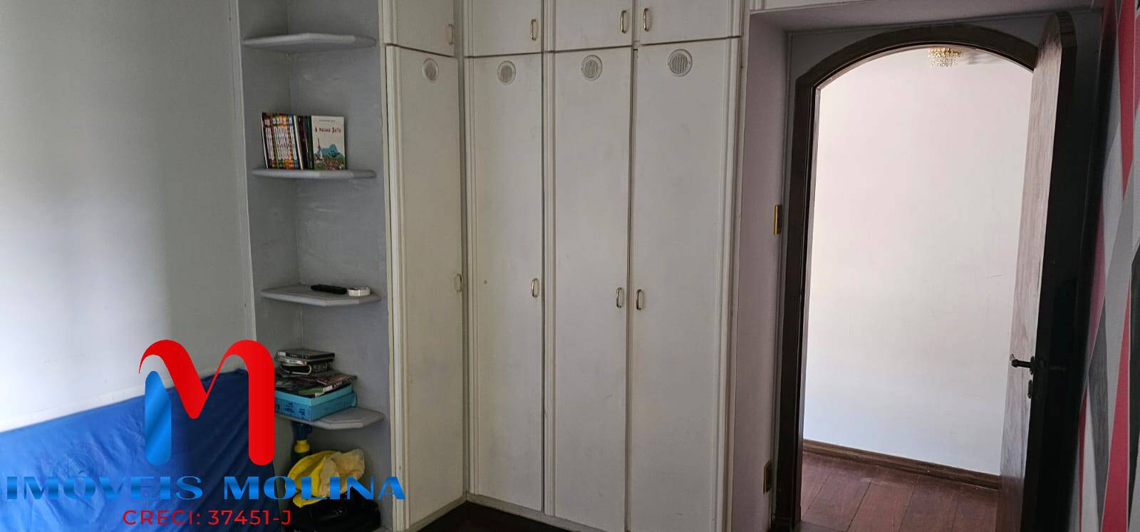 Casa à venda com 4 quartos, 200m² - Foto 27