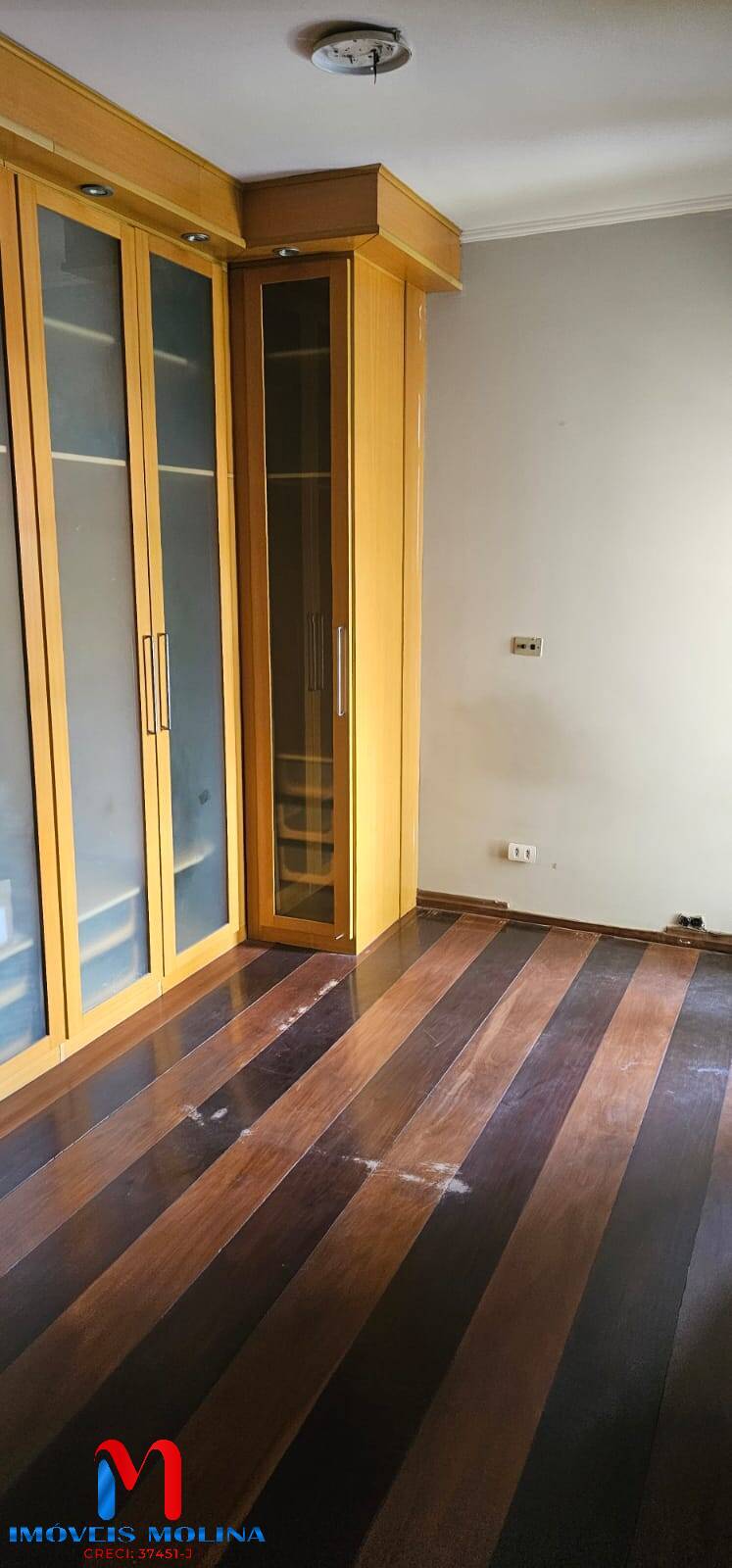 Casa à venda com 4 quartos, 200m² - Foto 15