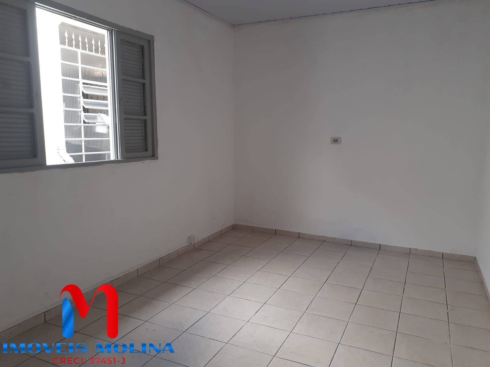 Casa para alugar com 1 quarto, 60m² - Foto 2