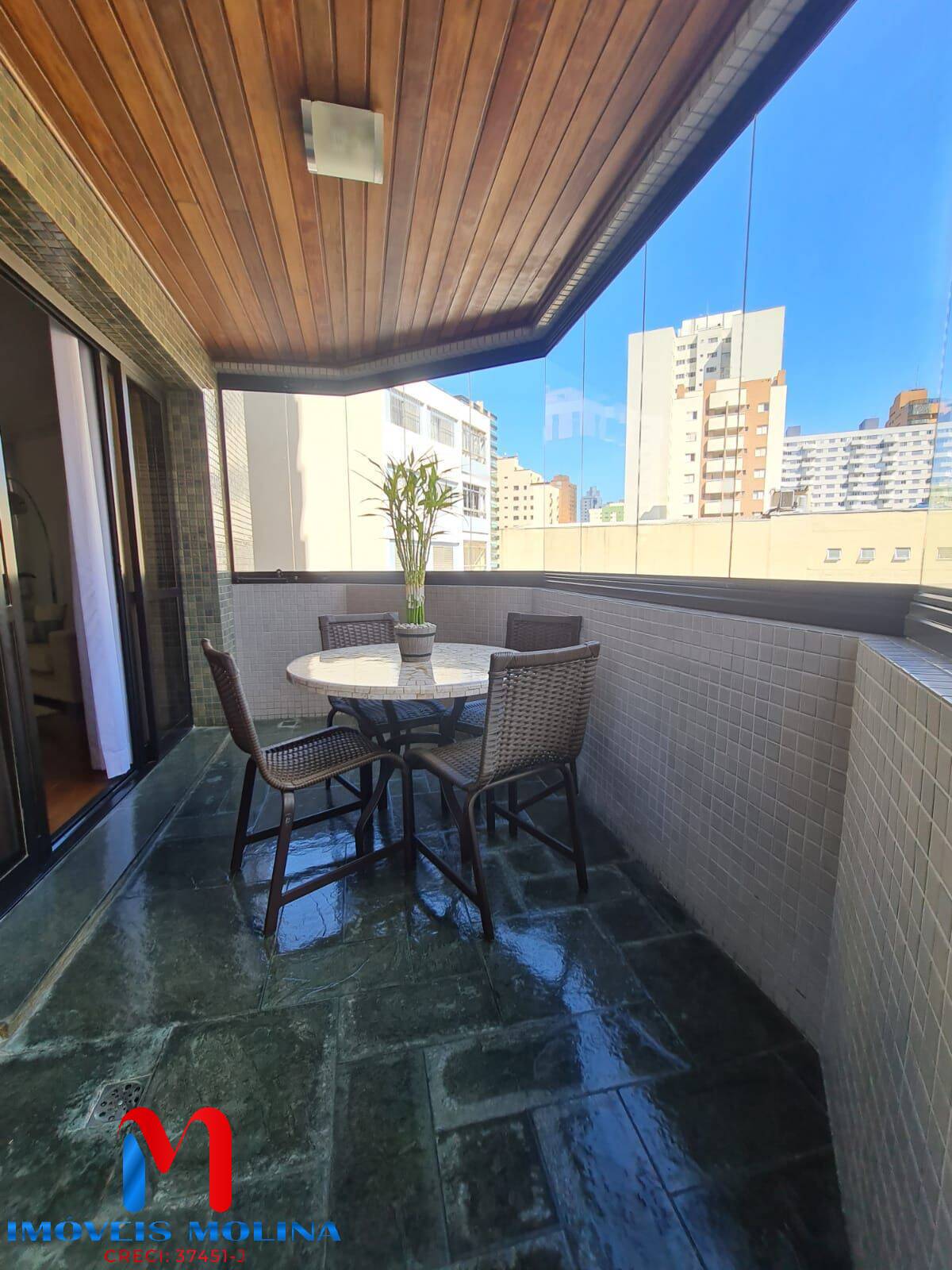 Apartamento à venda com 4 quartos, 230m² - Foto 7