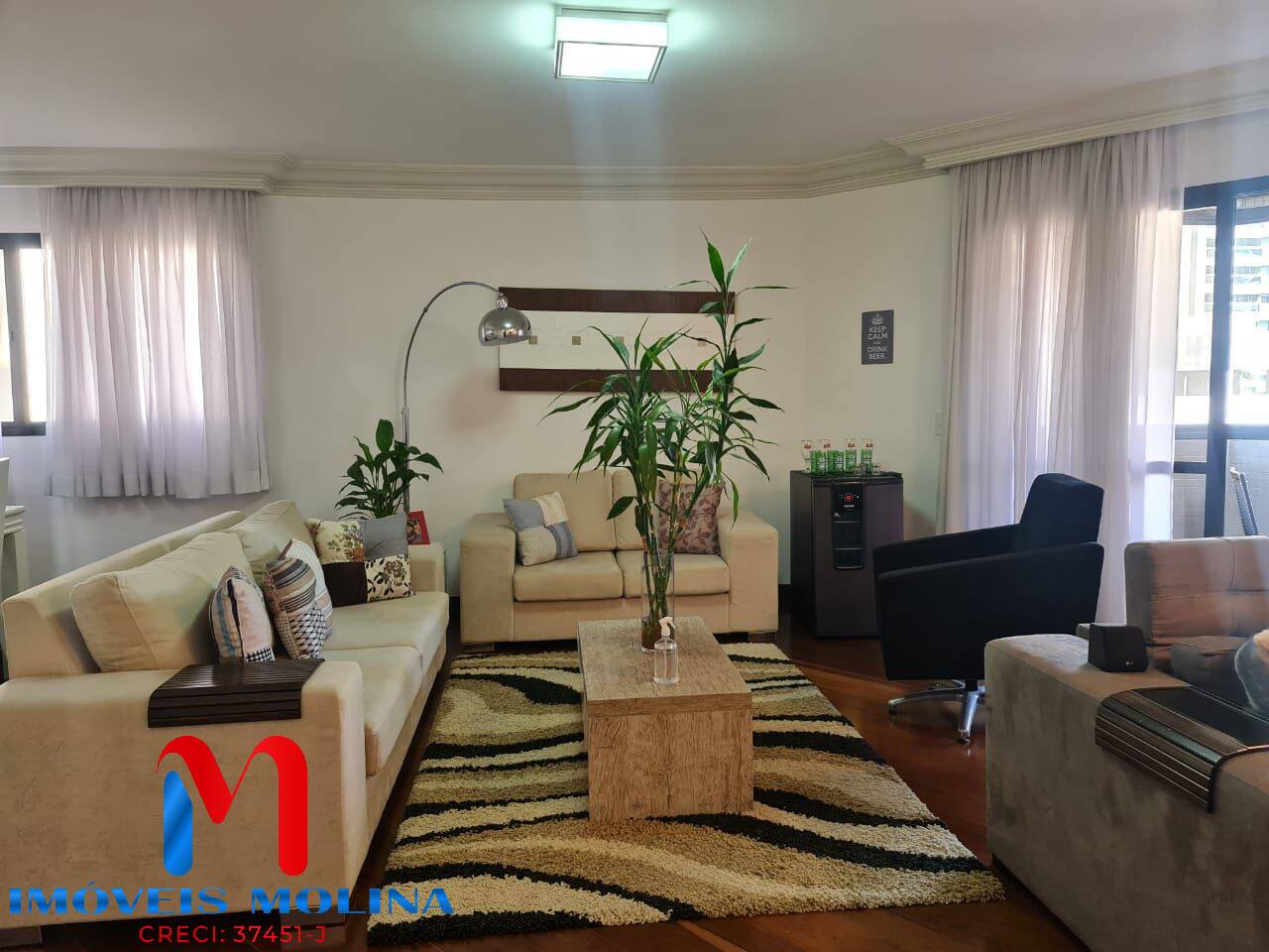 Apartamento à venda com 4 quartos, 230m² - Foto 2