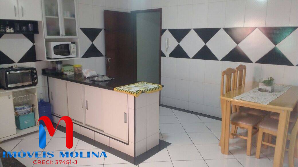 Sobrado à venda com 3 quartos, 325m² - Foto 3