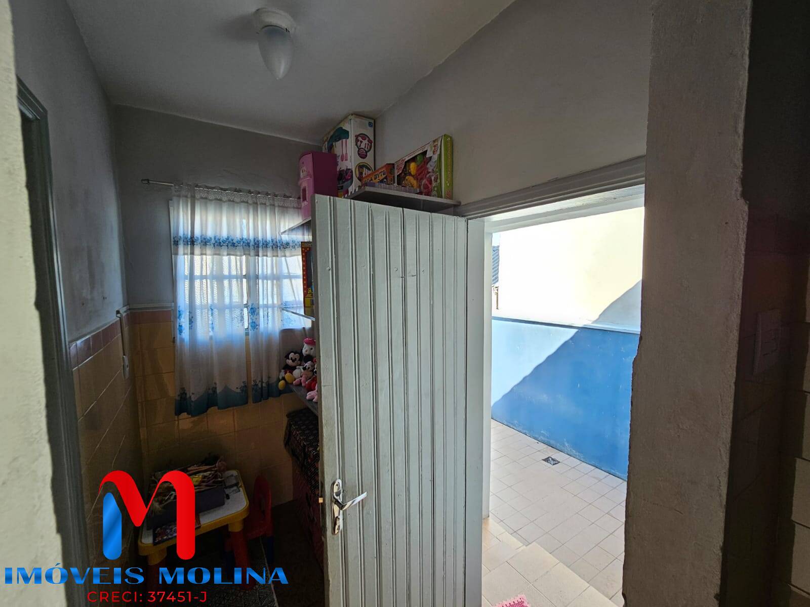 Casa à venda com 2 quartos, 170m² - Foto 4