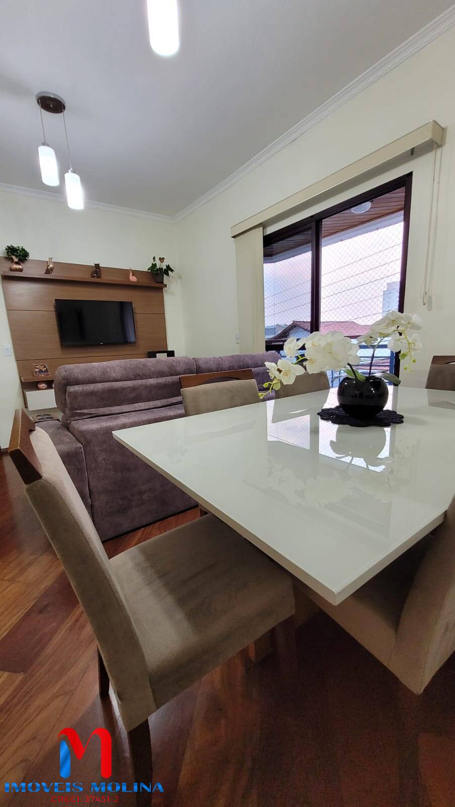 Apartamento à venda com 2 quartos, 74m² - Foto 1