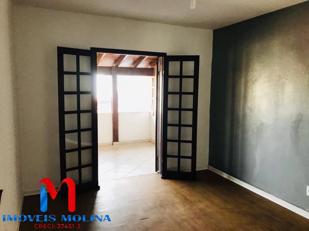 Casa à venda com 4 quartos, 300m² - Foto 11