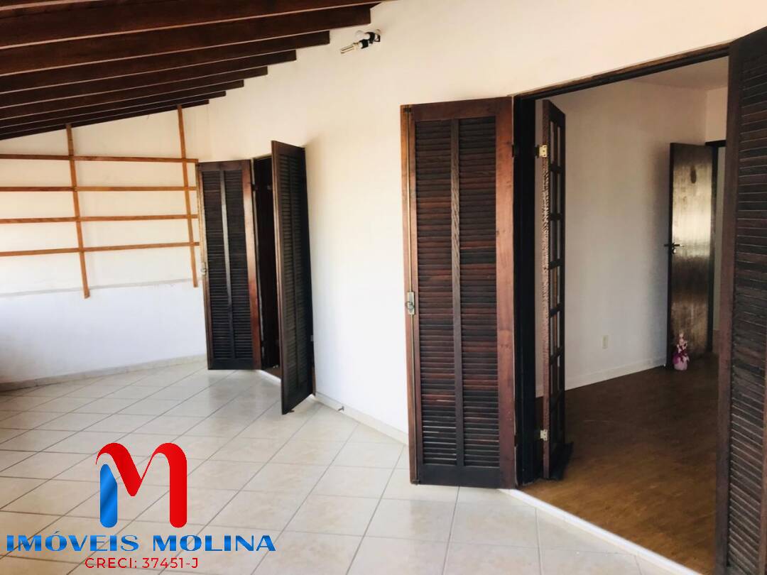 Casa à venda com 4 quartos, 300m² - Foto 16