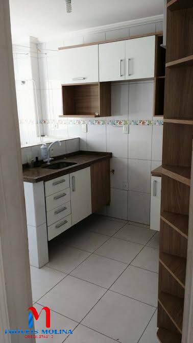 Apartamento à venda com 3 quartos, 70m² - Foto 3