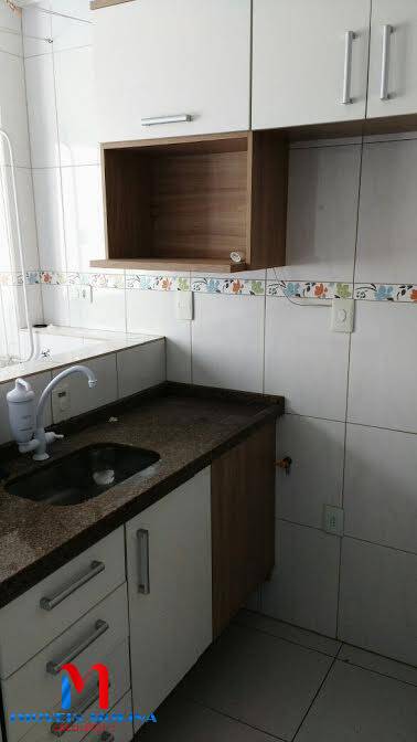 Apartamento à venda com 3 quartos, 70m² - Foto 4